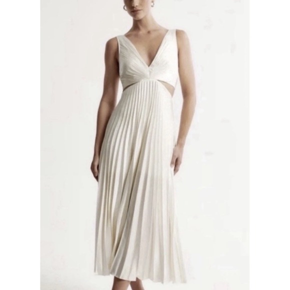 Abercrombie & Fitch Dresses & Skirts - Abercrombie & Fitch Giselle Pleated Cutout Maxi Dress Size XS White